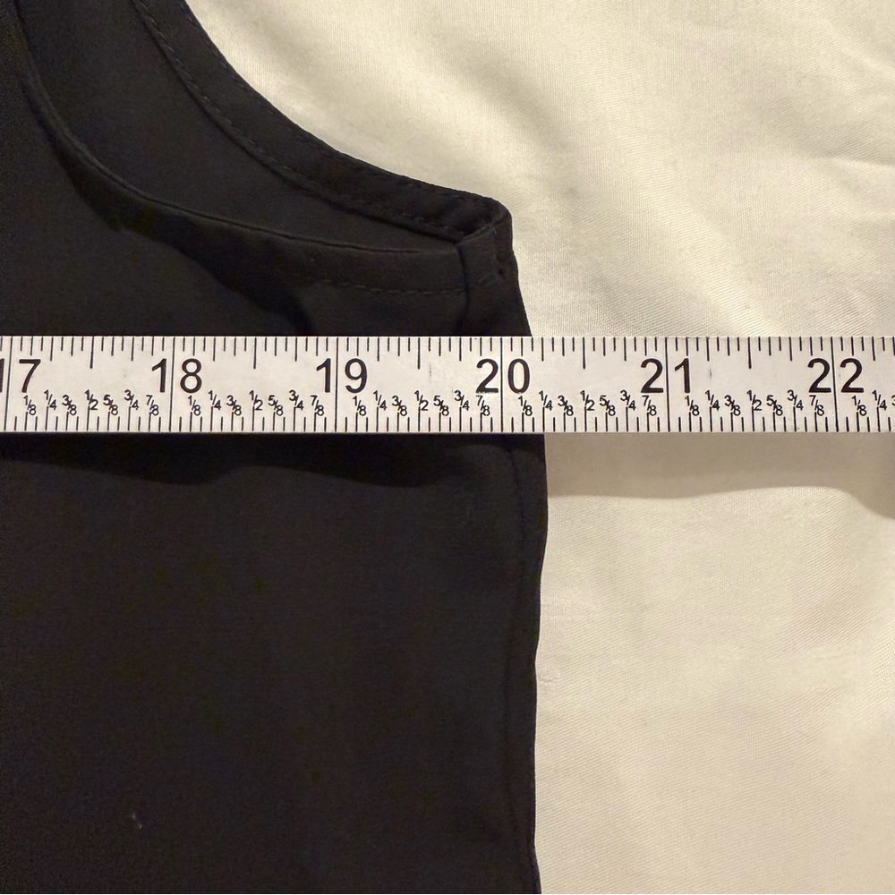 Fun2Fun Women’s Black Lace Panel Sleeveless Blouse XL‎ Elegant Crewneck Work - Picture 10 of 12